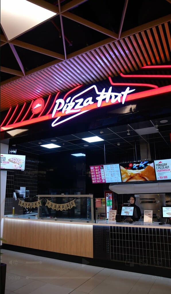 Pizza Hut
