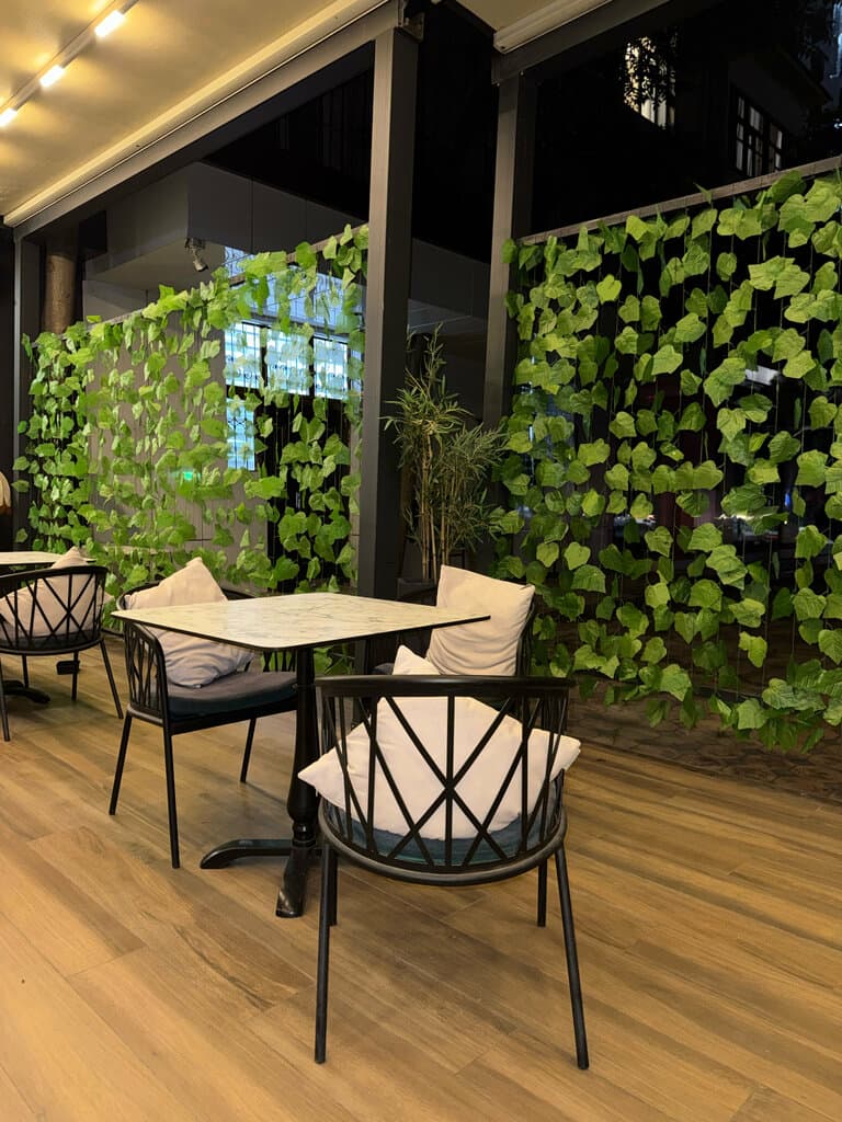 Shavi bistro